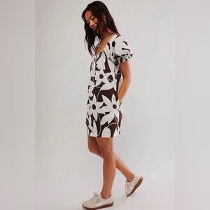 Free People Brown and White Floral Mini Dress. Work once - like new.